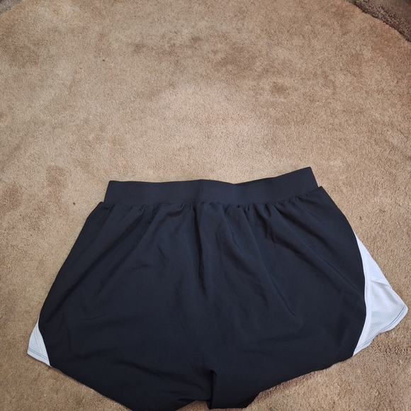 Under Armour Women's Black and White Athletic Shorts - Picture 2 of 2